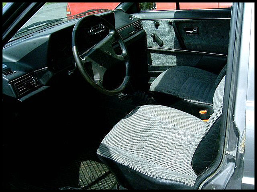 VW Santana