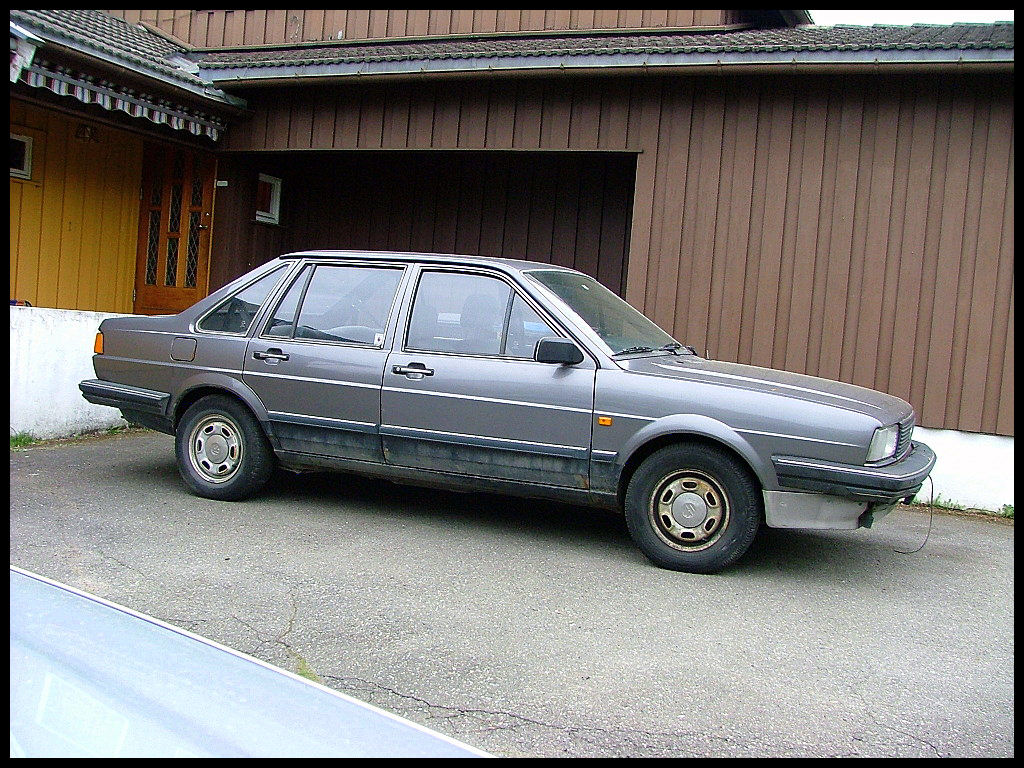 VW Santana